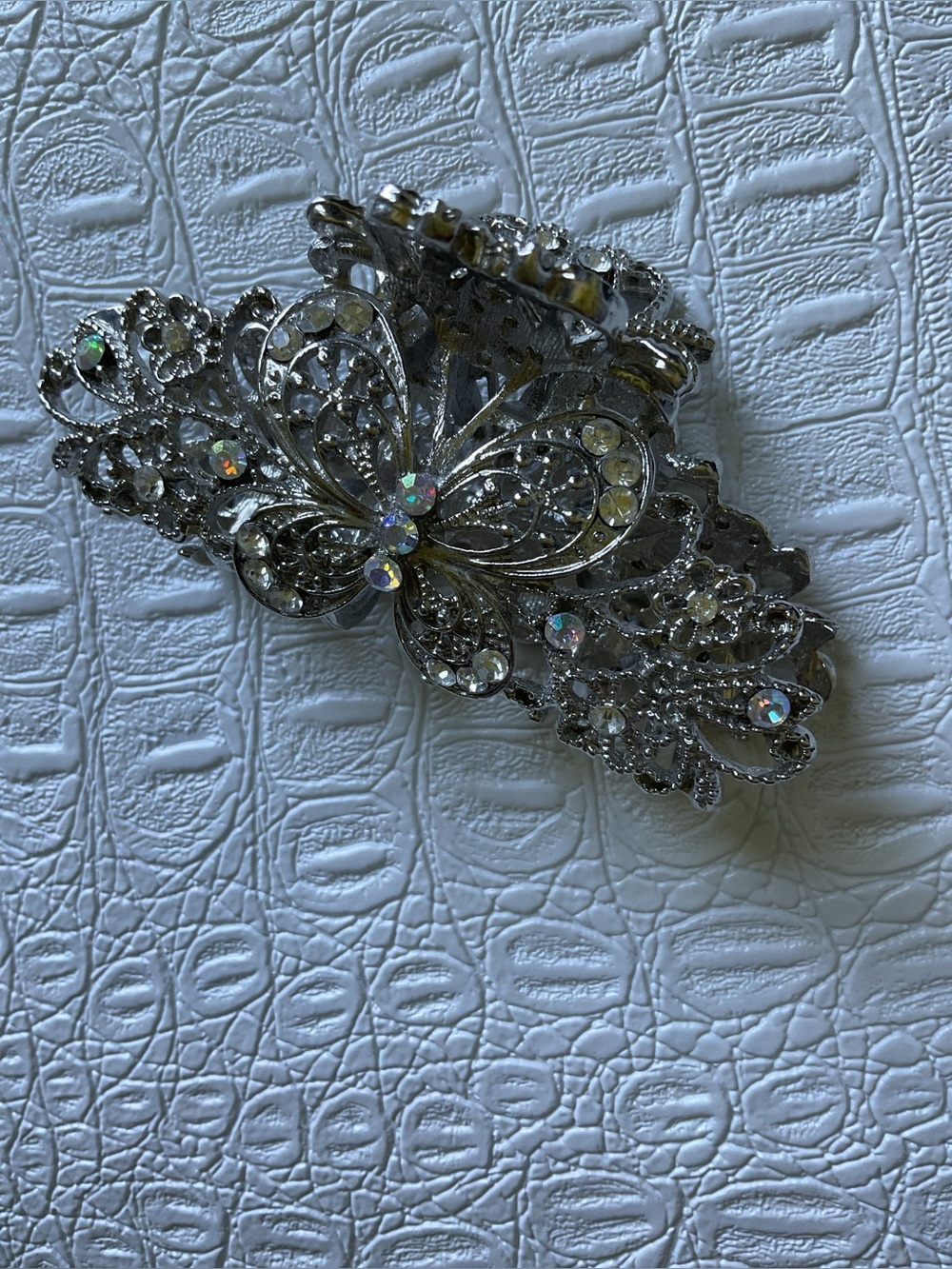 Hair claw clip